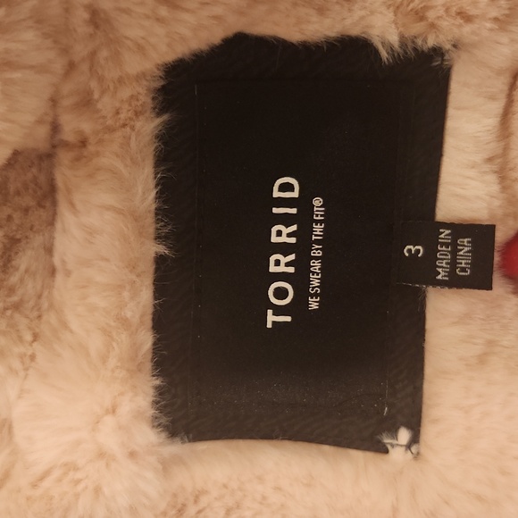 Torrid camo cold weatherTwill Fur Lined Parka size 3! New Without tags! - Picture 11 of 16